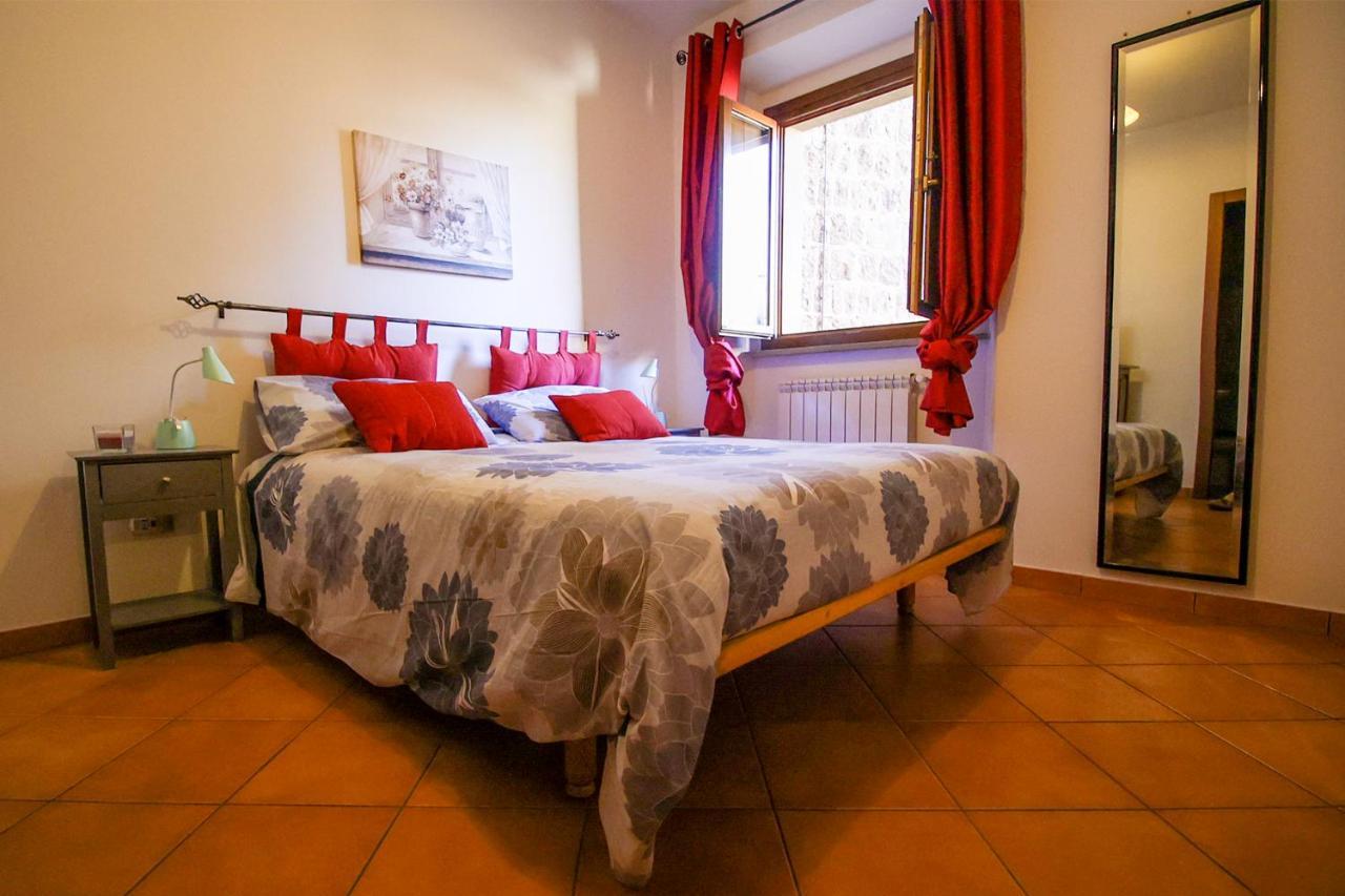 La Rosa Scarlatta Apartment Viterbo Exterior photo